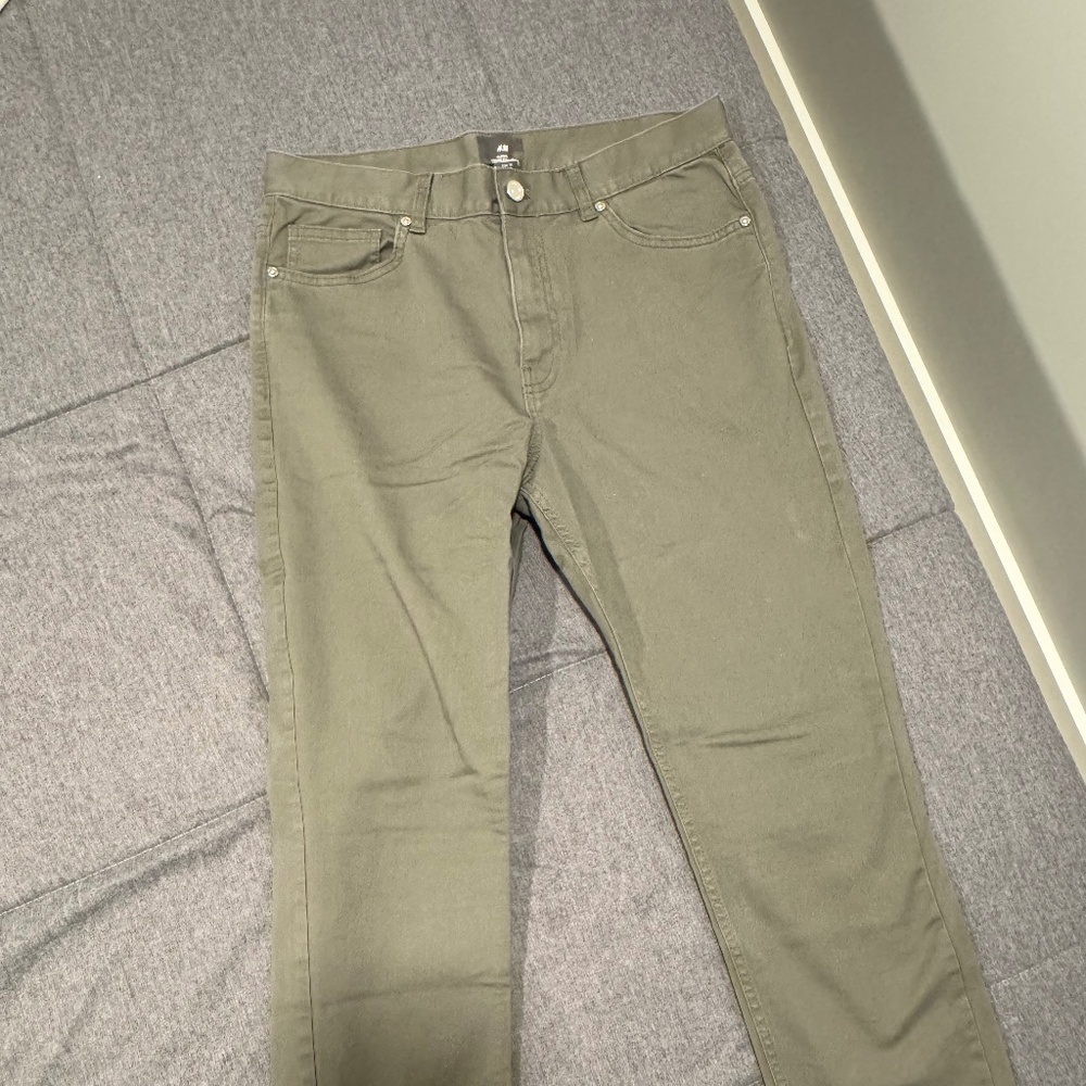 H&M Slim Fit Men's Pants - Olive Green - 30 Waist